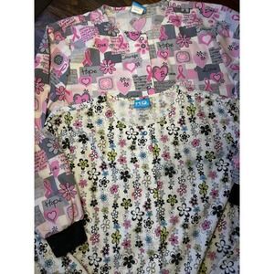 Scrub H.Q. bundle of 2 Floral Print Scrub Top Size M Breast Cancer Awareness